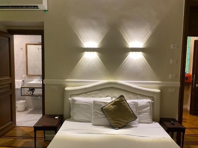 La Residenza Del Sole Al Pantheon Bed and breakfast